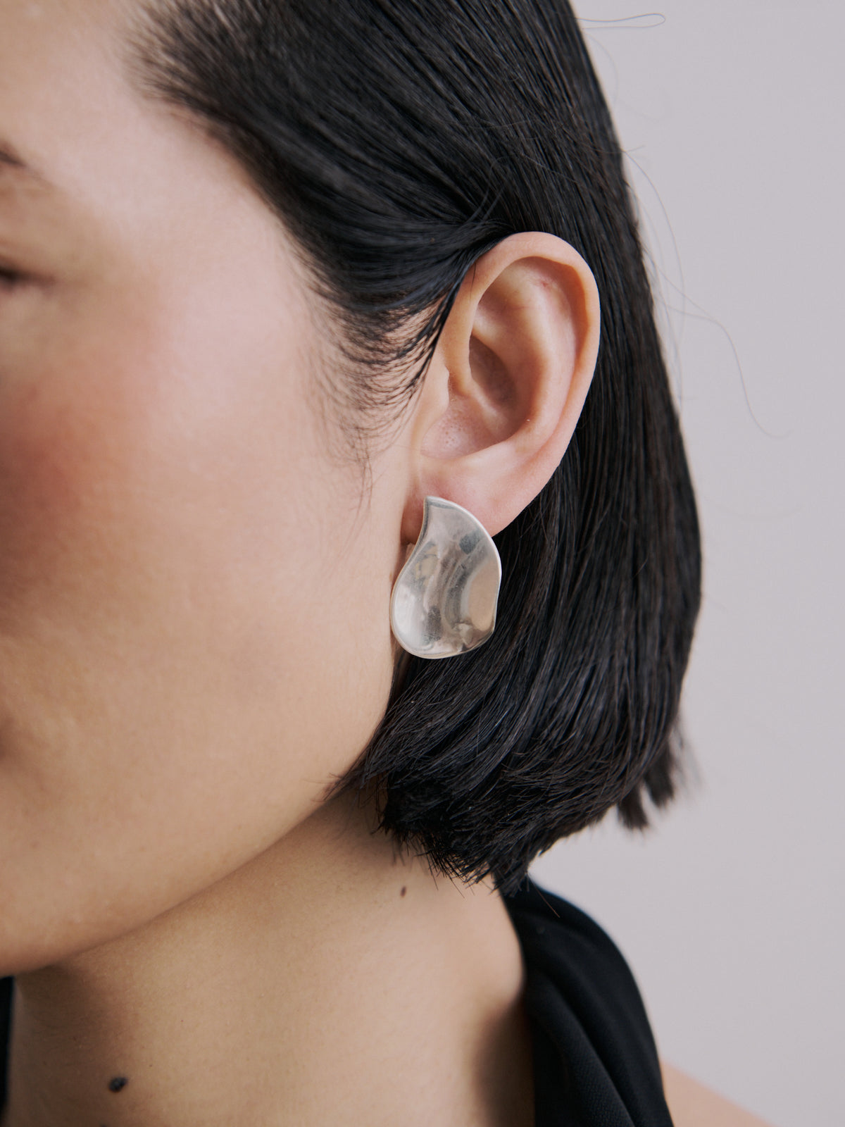 THE PEAR EARSTICKER