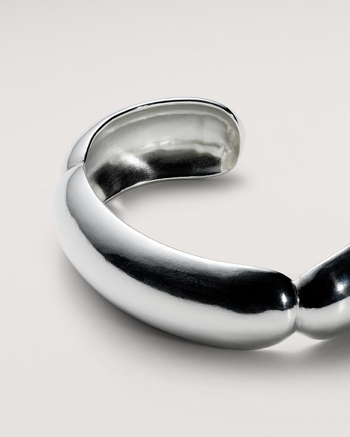 THE MOON BRACELET