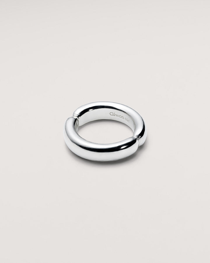 THE MOON RING