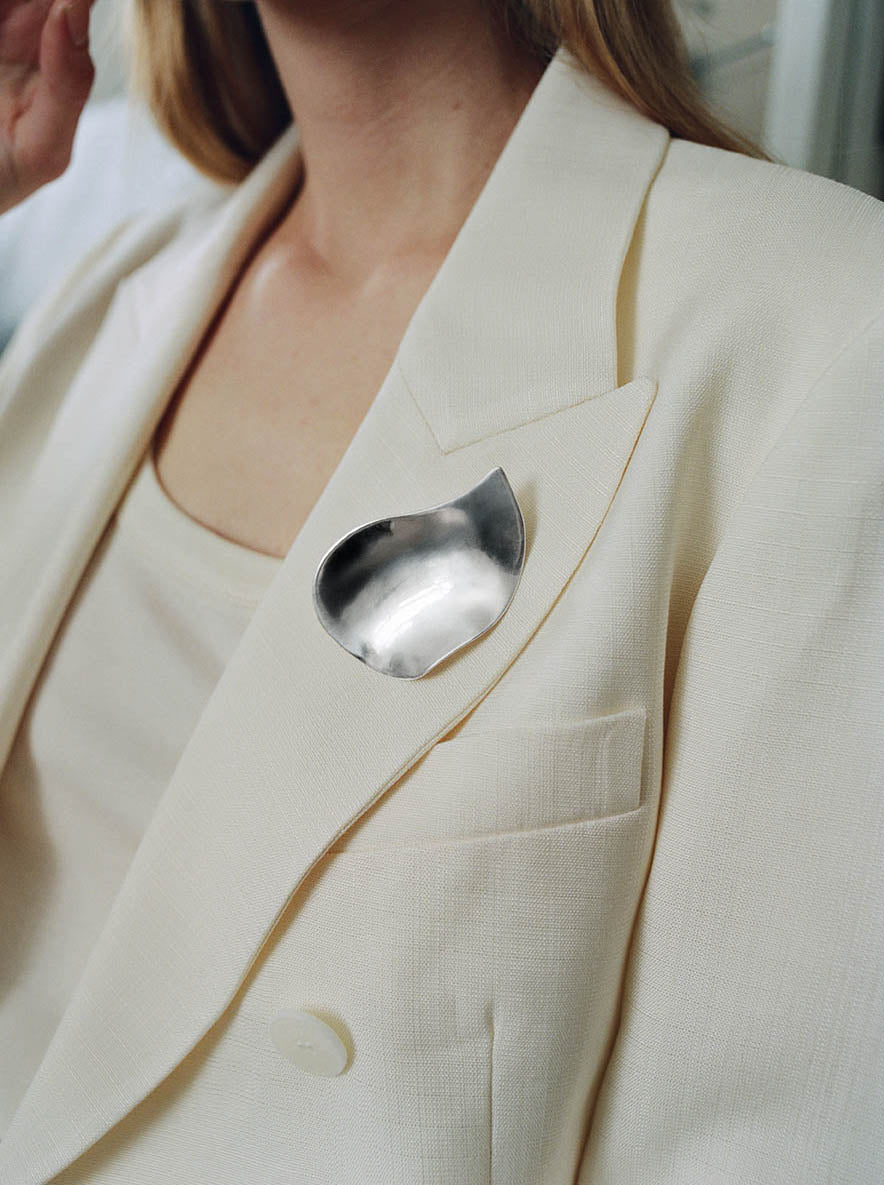 THE PEAR BROOCH L