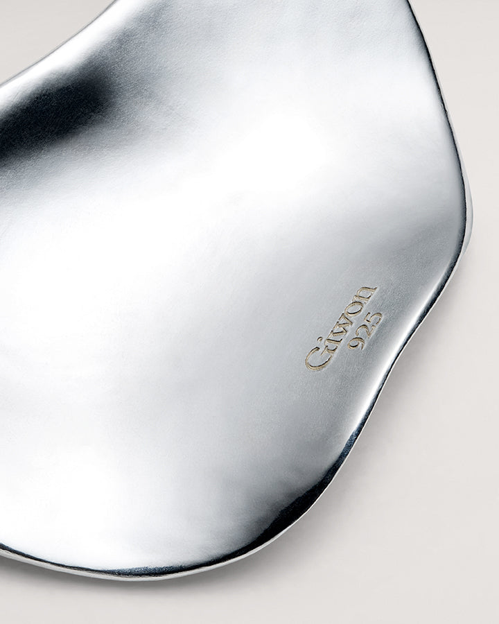 THE PEAR KNIFE REST